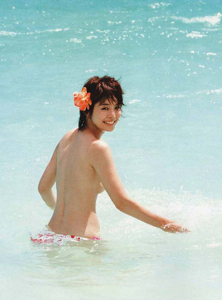 石田ゆり子のセックスの濡れ場画像
