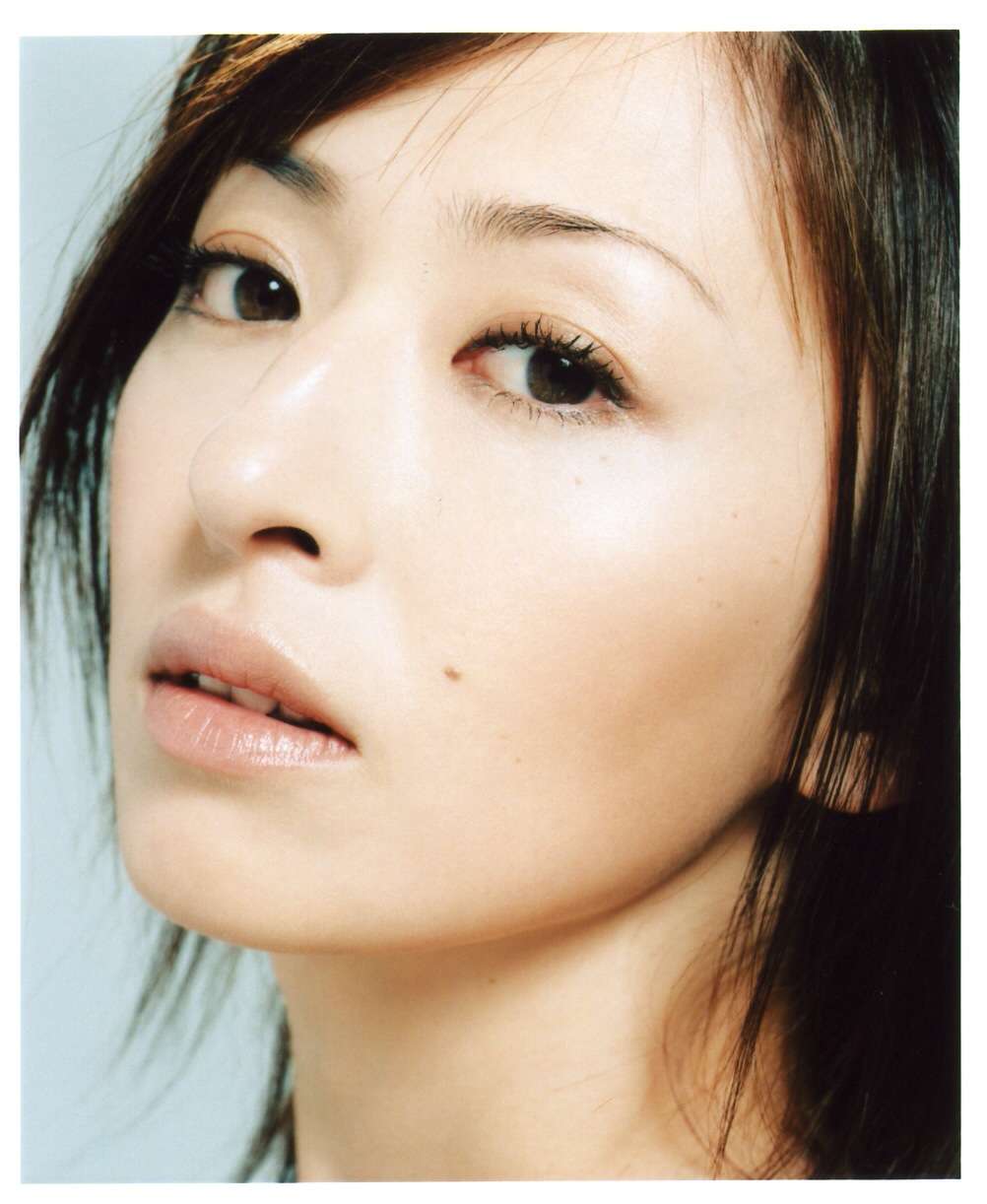 松雪泰子のパンチラエロ画像