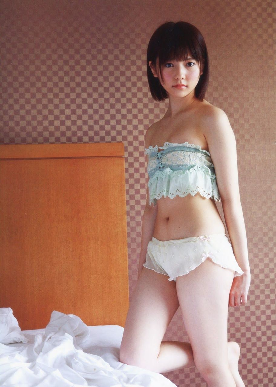 島崎遥香の乳首ポロリ画像