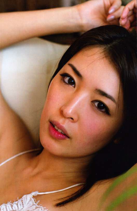 SKE48前田栄子のおっぱい丸出しで全裸でエロ画像