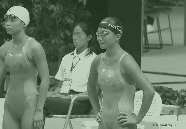 水泳競泳シンクロ赤外線のAVエロ画像