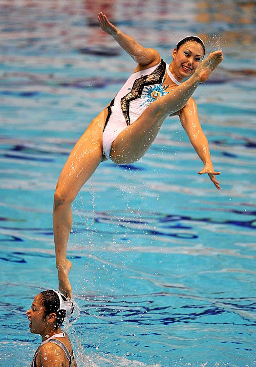 水泳競泳シンクロのエロ画像