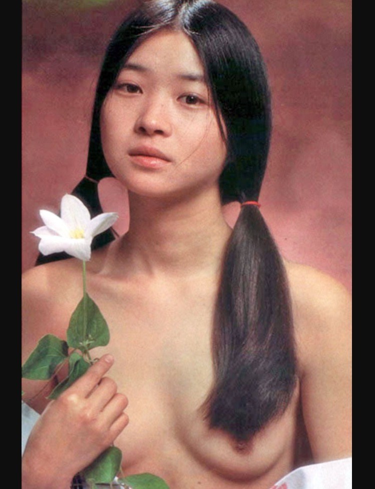 田中美佐子の乳首ポロリ画像