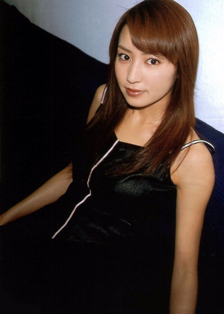 矢田亜希子のパンチラエロ画像