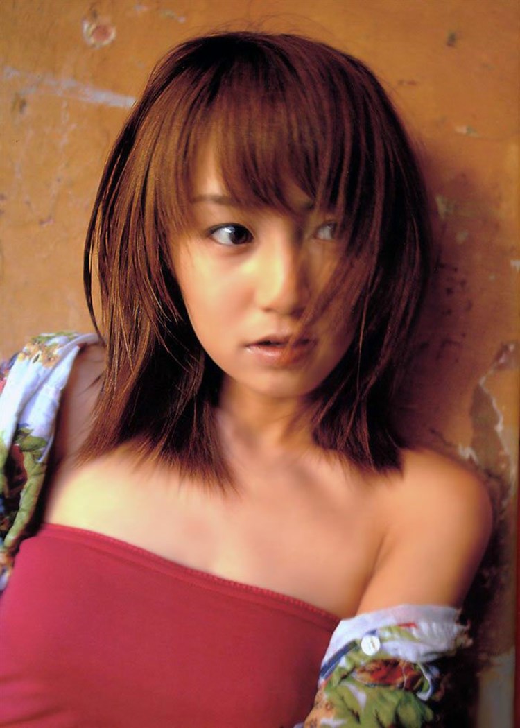 矢田亜希子のパンチラエロ画像